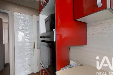 Dzīvoklis pārdošanā Santa Coloma de Gramenet, Barcelona, Spānijā 3 istabas, 73 m2 Nr. 152604 - attēls 16