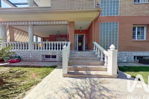 Продажа дома в Камбрильс, Таррагона, Испания 6 спален, 320м2 №152607 - фото 4