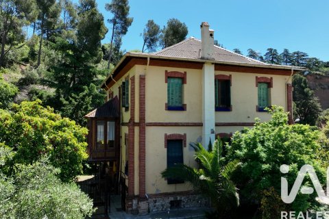 Продажа дома в Кастельяр-дель-Вальес, Барселона, Испания 6 спален, 546м2 №152605 - фото 27