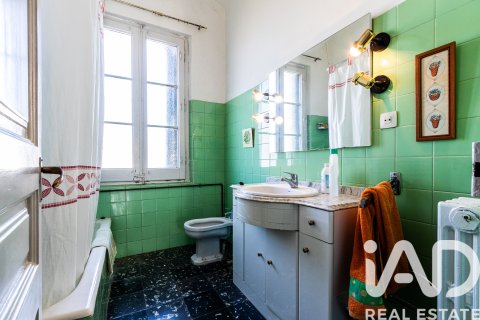 Продажа дома в Кастельяр-дель-Вальес, Барселона, Испания 6 спален, 546м2 №152605 - фото 15