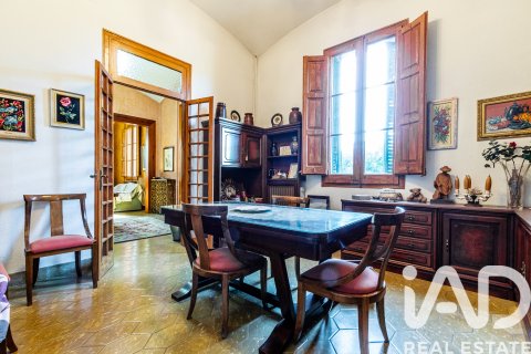 Продажа дома в Кастельяр-дель-Вальес, Барселона, Испания 6 спален, 546м2 №152605 - фото 7