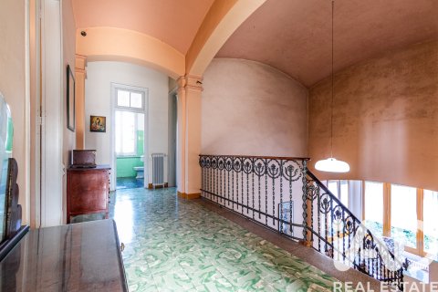 Продажа дома в Кастельяр-дель-Вальес, Барселона, Испания 6 спален, 546м2 №152605 - фото 13
