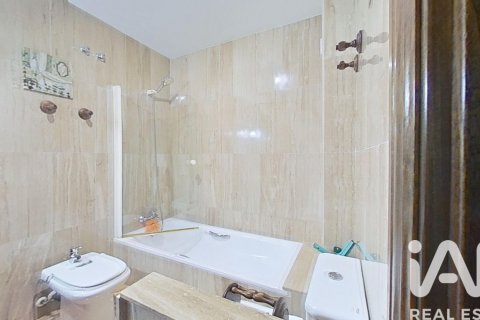 Dom w Cubelles, Barcelona, Hiszpania 4 sypialnie, 270 mkw. nr 152606 – zdjęcie 20