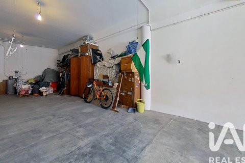 Dom w Cubelles, Barcelona, Hiszpania 4 sypialnie, 270 mkw. nr 152606 – zdjęcie 29