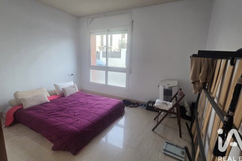 Продажа квартиры в Кубельес, Барселона, Испания 3 спальни, 97м2 №152603 - фото 26