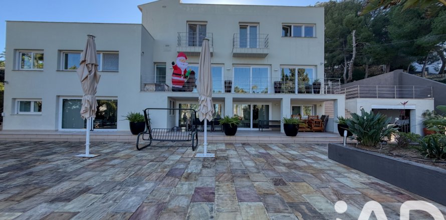 Дом в Дения, Аликанте, Испания 4 спальни, 390м2 №152601