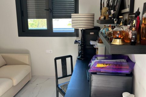 Продажа квартиры в Плайя Фламенка II, Аликанте, Испания 2 спальни, 80м2 №142817 - фото 14