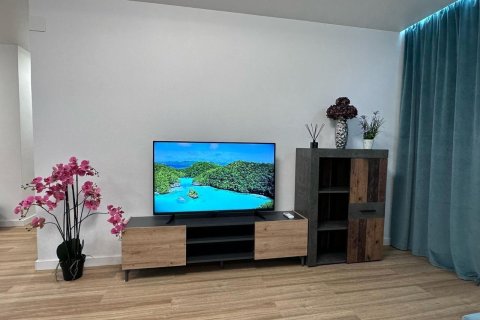 Apartament w Torrevieja, Alicante, Hiszpania 2 sypialnie, 65 mkw. nr 183012 – zdjęcie 20