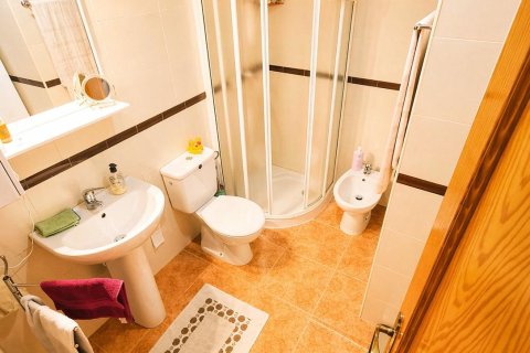 Penthouse w Torrevieja, Alicante, Hiszpania 1 sypialnia, 75 mkw. nr 183010 – zdjęcie 12