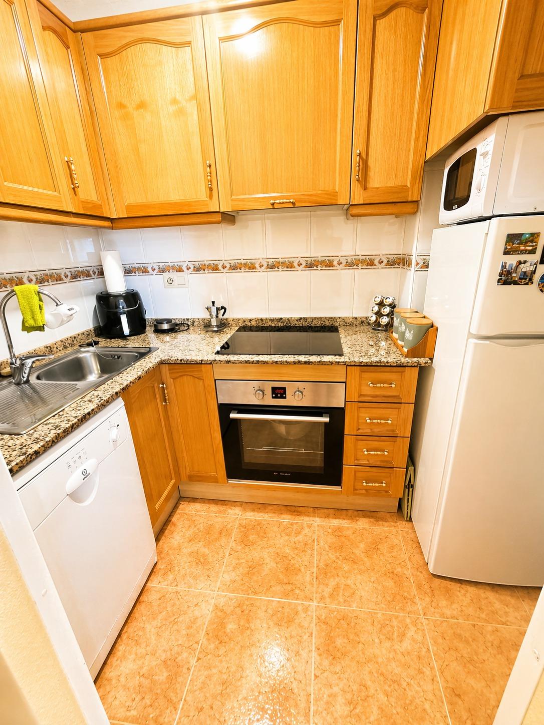 Penthouse in Torrevieja, Alicante, Spain 1 bedroom, 75 sq.m. No. 183010