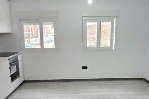Продажа квартиры в Мьерес, Астурия, Испания 2 спальни, 61м2 №183016 - фото 26