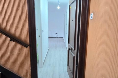 Продажа квартиры в Мьерес, Астурия, Испания 2 спальни, 61м2 №183016 - фото 4