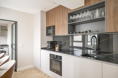 Apartment for sale in Madrid, Spain 2 bedrooms, 130 sq.m. No. 165516 - photo 12