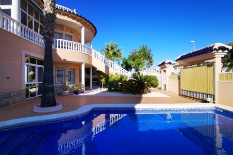 Продажа квартиры в Ла Флорида, Аликанте, Испания 256м2 №165517 - фото 12