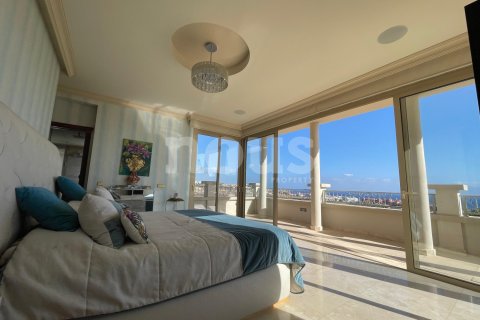 Villa for sale in Adeje, Tenerife, Spain 7 bedrooms, 320 sq.m. No. 164759 - photo 20