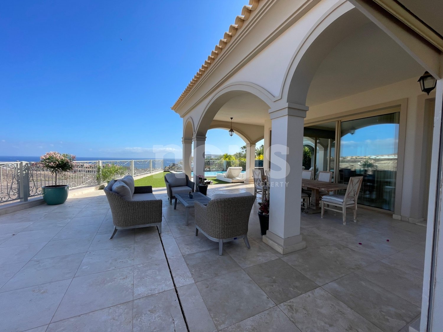 Huvila Adeje, Tenerife, Espanja 7 makuuhuonetta, 320 m2 No. 164759