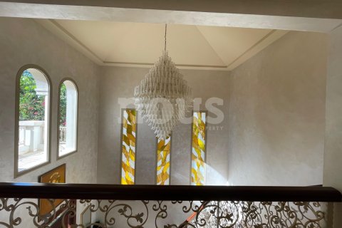 Villa for sale in Adeje, Tenerife, Spain 7 bedrooms, 320 sq.m. No. 164759 - photo 22