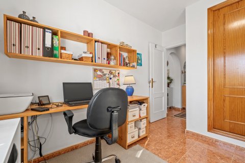 Rindu māja pārdošanā La Marina, Alicante, Spānijā 3 istabas, 72 m2 Nr. 160967 - attēls 18