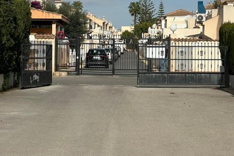 Villa à vendre à Playa Flamenca II, Alicante, Espagne, 3 chambres, 130 m2 No. 160966 - photo 8