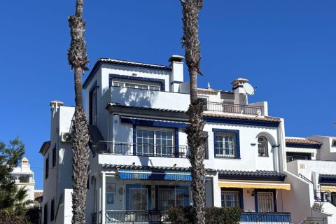 Huoneisto myytävänä Alicante, Espanja, 2 makuuhuonetta,  No. 160964 - kuva 2