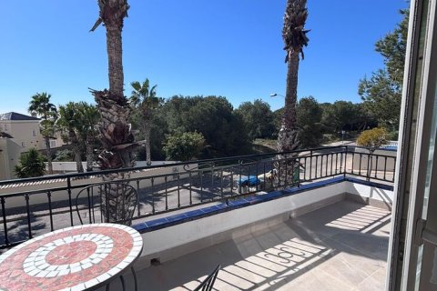 Huoneisto myytävänä Alicante, Espanja, 2 makuuhuonetta,  No. 160964 - kuva 3