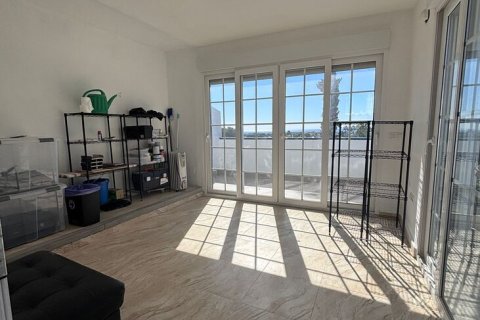 Huoneisto myytävänä Alicante, Espanja, 2 makuuhuonetta,  No. 160964 - kuva 18