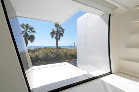 Dom w Gava, Barcelona, Hiszpania 7 sypialni, 1250 mkw. nr 160969 – zdjęcie 25