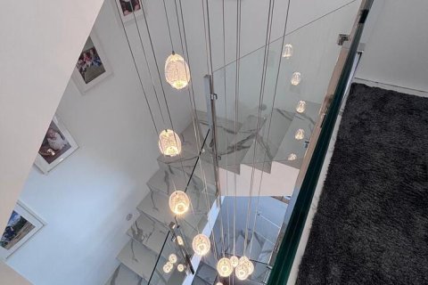 Villa till salu i Villamartin, Alicante, Spanien 5 sovrum, 148 kvm. Nr. 160965 - foto 24