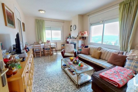 Сasa en venta en Sant Jaume dels Domenys, Tarragona, España 3 dormitorios, 1228 m2 No. 153512 - foto 3