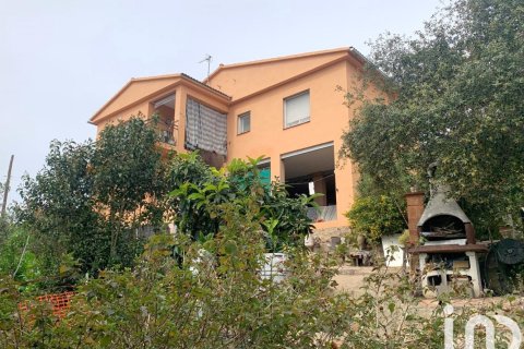 Сasa en venta en Sant Jaume dels Domenys, Tarragona, España 3 dormitorios, 1228 m2 No. 153512 - foto 27