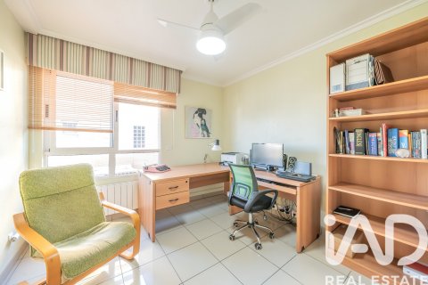 Lägenhet till salu i Alicante, Spanien 6 sovrum, 385 kvm. Nr. 153514 - foto 27