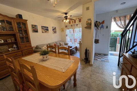 Townhouse for sale in Lepe, Huelva, Spain 3 bedrooms, 86 sq.m. No. 153518 - photo 5