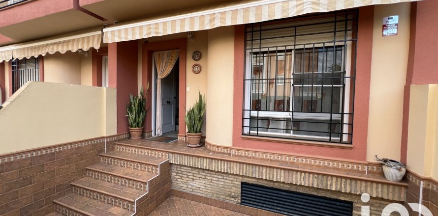 Townhouse in Lepe, Huelva, Spain 3 bedrooms, 86 sq.m. No. 153518
