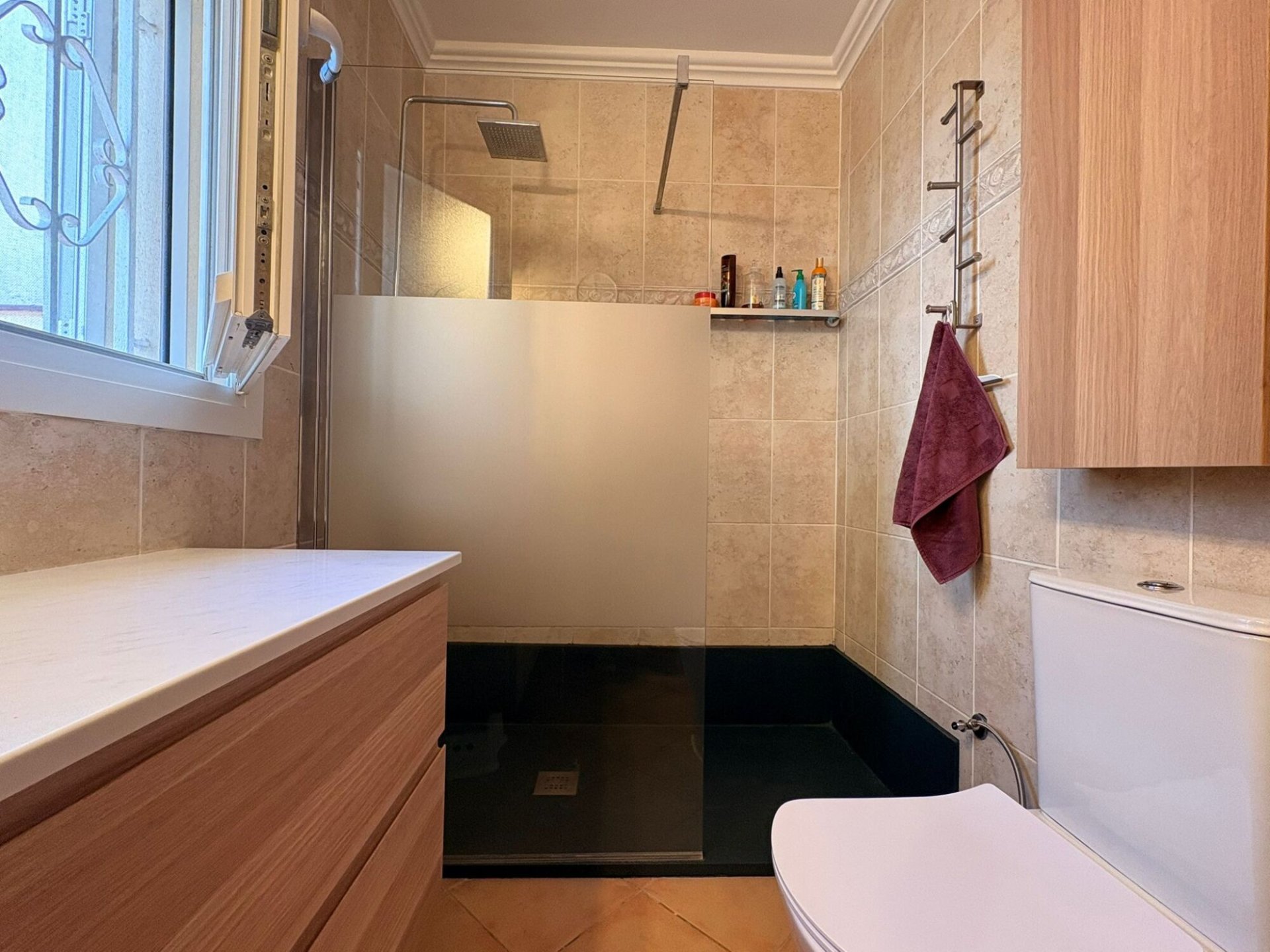Hus i Lloret de Mar, Girona, Spanien 4 sovrum, 230 kvm. Nr. 164576