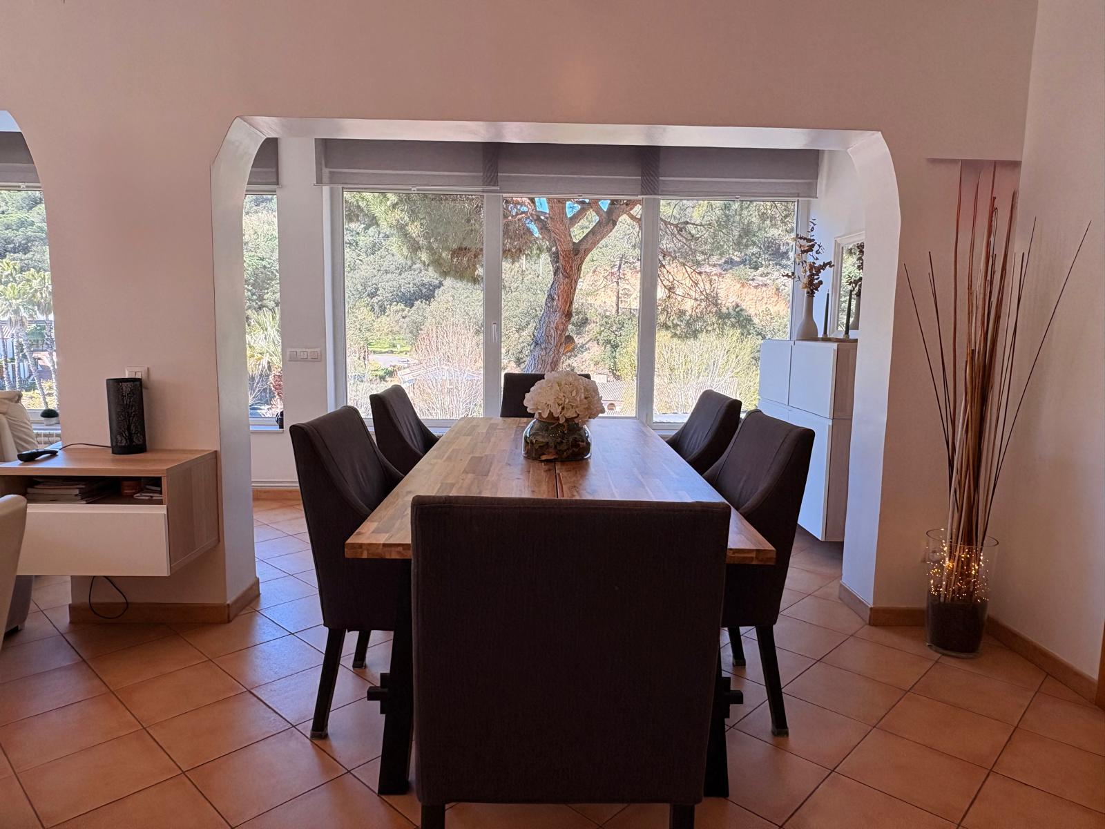 Hus i Lloret de Mar, Girona, Spanien 4 sovrum, 230 kvm. Nr. 164576