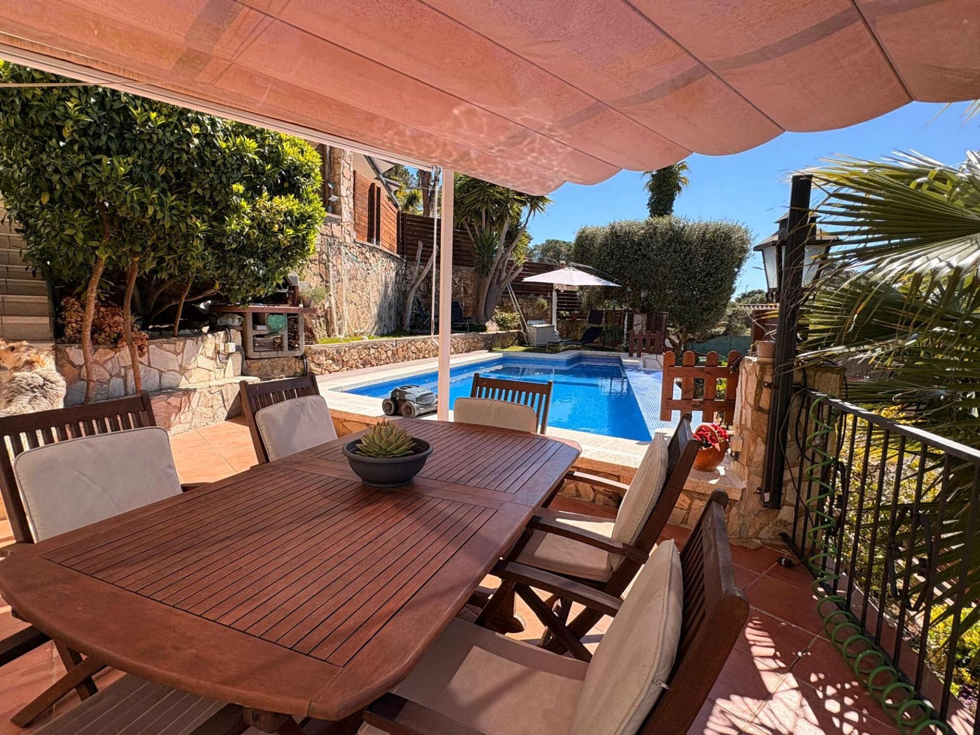 Hus i Lloret de Mar, Girona, Spanien 4 sovrum, 230 kvm. Nr. 164576