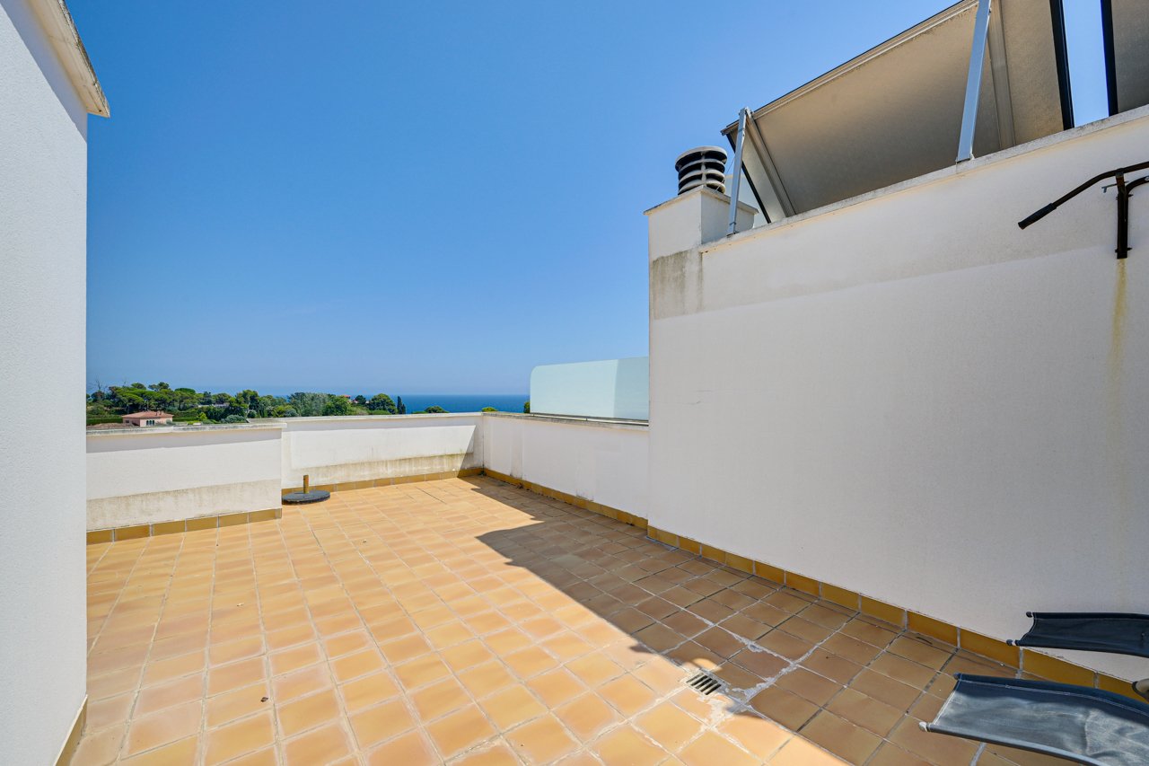 Villetta a schiera a Lloret de Mar, Girona, Spagna 4 camere da letto, 264 mq. N° 164575