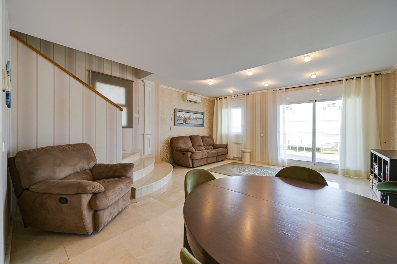 Villetta a schiera a Lloret de Mar, Girona, Spagna 4 camere da letto, 264 mq. N° 164575