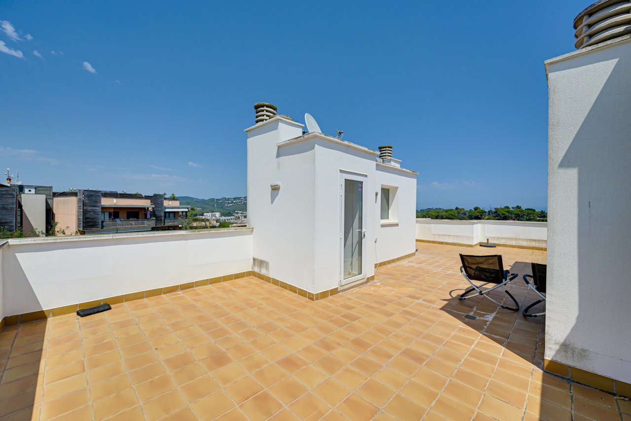Villetta a schiera a Lloret de Mar, Girona, Spagna 4 camere da letto, 264 mq. N° 164575