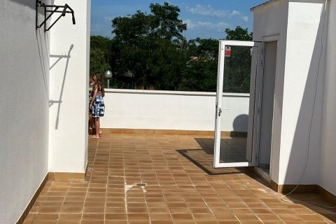 Townhouse for sale in Lloret de Mar, Girona, Spain 4 bedrooms, 264 sq.m. No. 164575 - photo 18