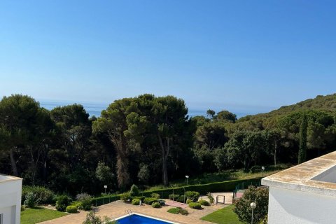Townhouse for sale in Lloret de Mar, Girona, Spain 4 bedrooms, 264 sq.m. No. 164575 - photo 15