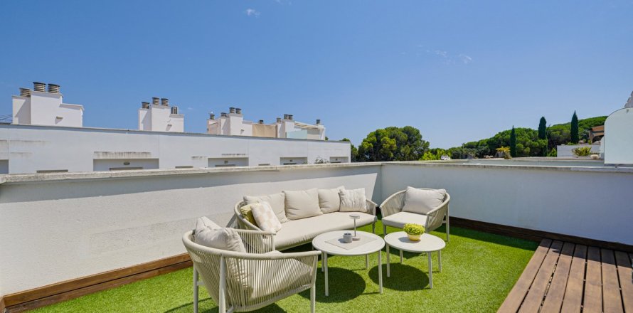 Townhouse à Lloret de Mar, Girona, Espagne 4 chambres, 264 m2 No. 164575