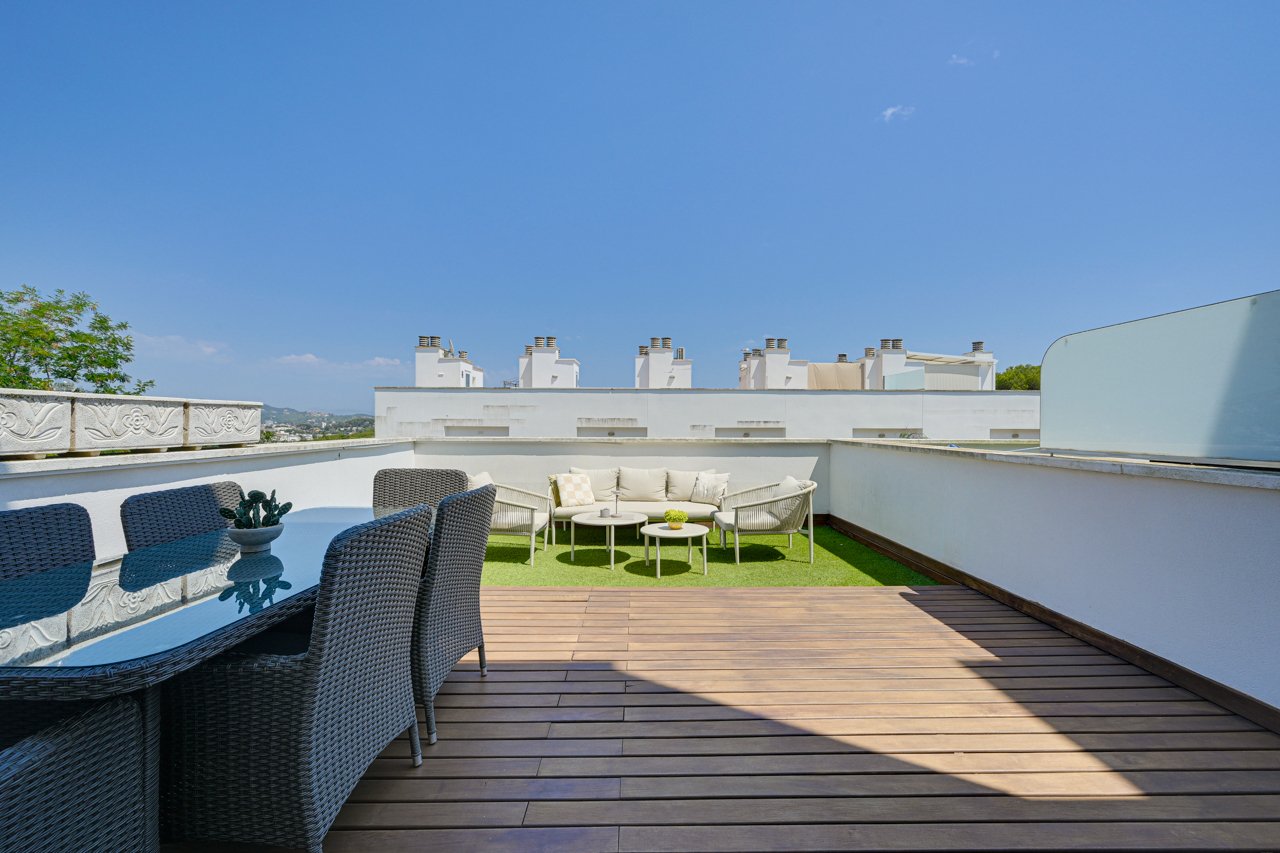 Villetta a schiera a Lloret de Mar, Girona, Spagna 4 camere da letto, 264 mq. N° 164575