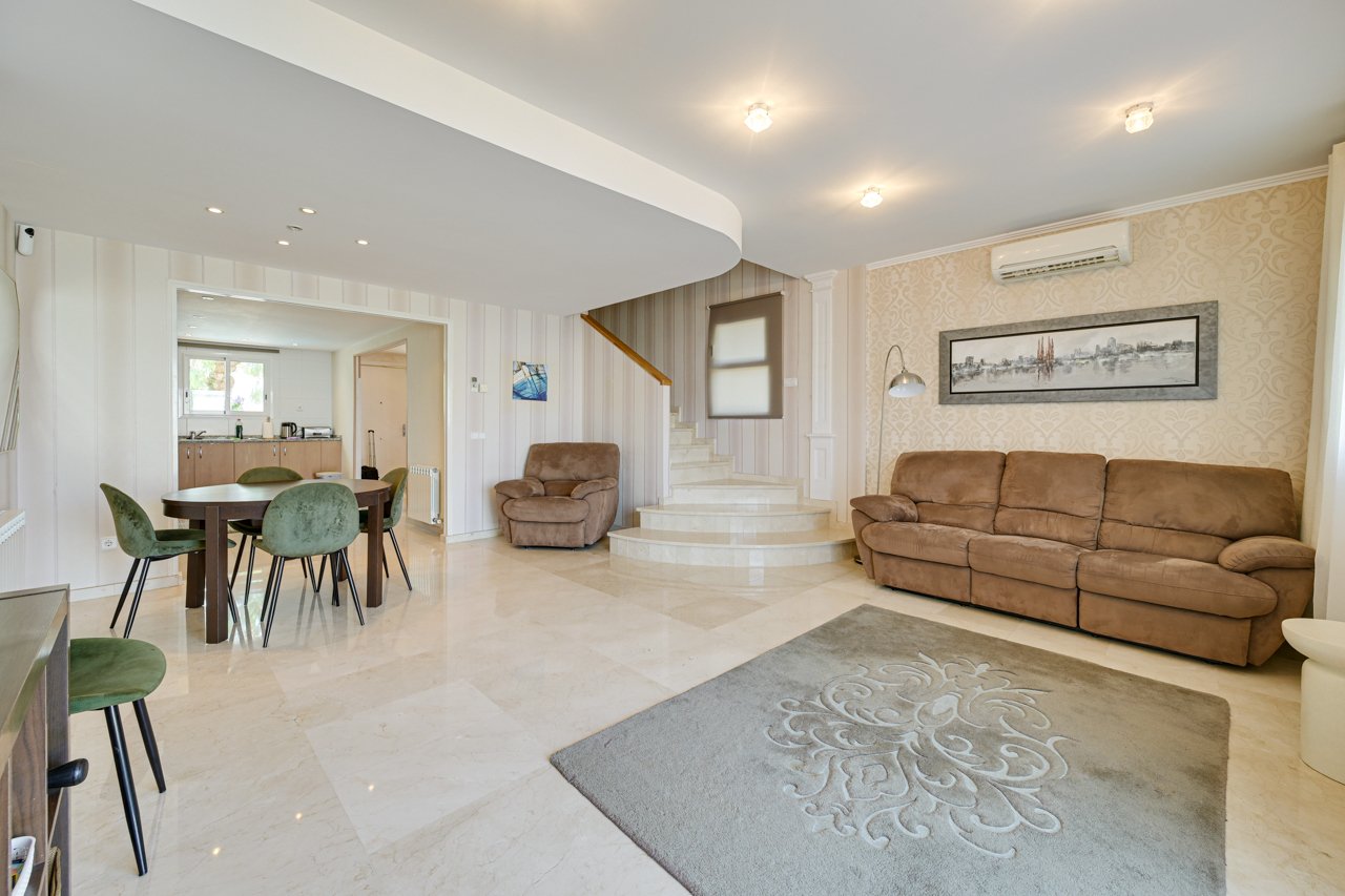 Villetta a schiera a Lloret de Mar, Girona, Spagna 4 camere da letto, 264 mq. N° 164575