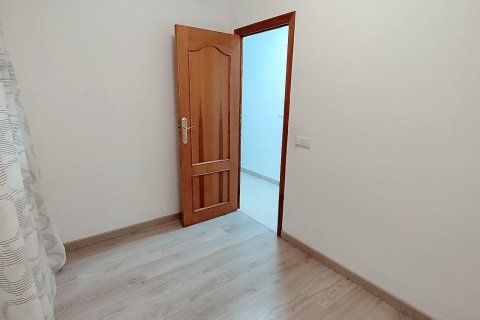 Huoneisto vuokrattavana Alicante, Espanja, 1 makuuhuone, 82 m2 No. 142645 - kuva 11