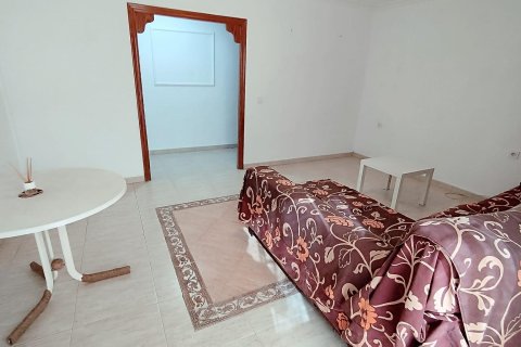 Huoneisto vuokrattavana Alicante, Espanja, 1 makuuhuone, 82 m2 No. 142645 - kuva 4