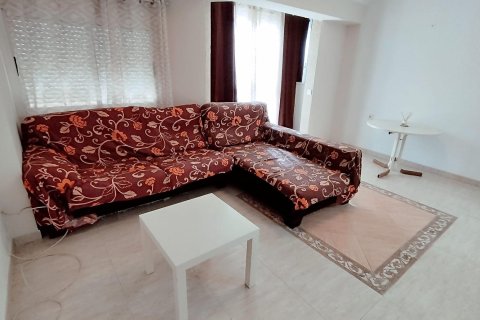Huoneisto vuokrattavana Alicante, Espanja, 1 makuuhuone, 82 m2 No. 142645 - kuva 2