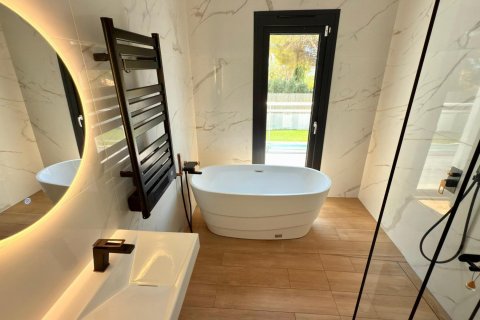 Продажа виллы в Альтеа Ла Велья, Аликанте, Испания 4 спальни, 226м2 №142647 - фото 23