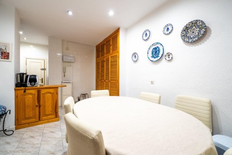 Продажа квартиры в Мадрид, Испания 3 спальни, 163м2 №142649 - фото 17