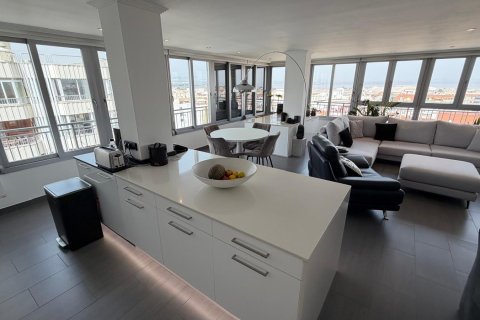 Wohnung zum Verkauf in Torrevieja, Alicante, Spanien 2 Schlafzimmer, 94 m2 Nr. 190342 - Foto 16